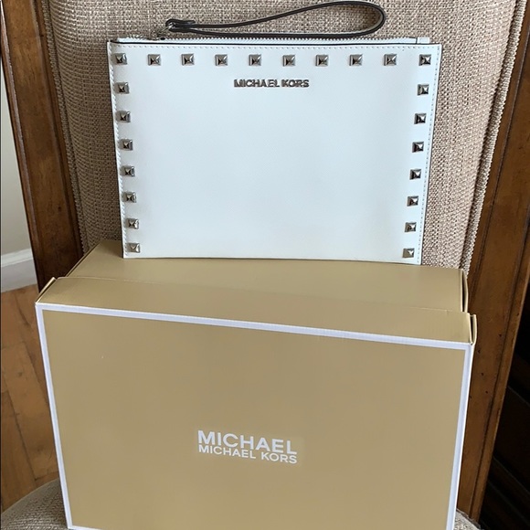 Michael Kors Leather XL Zip Clutch Wristlet White - Picture 15 of 15